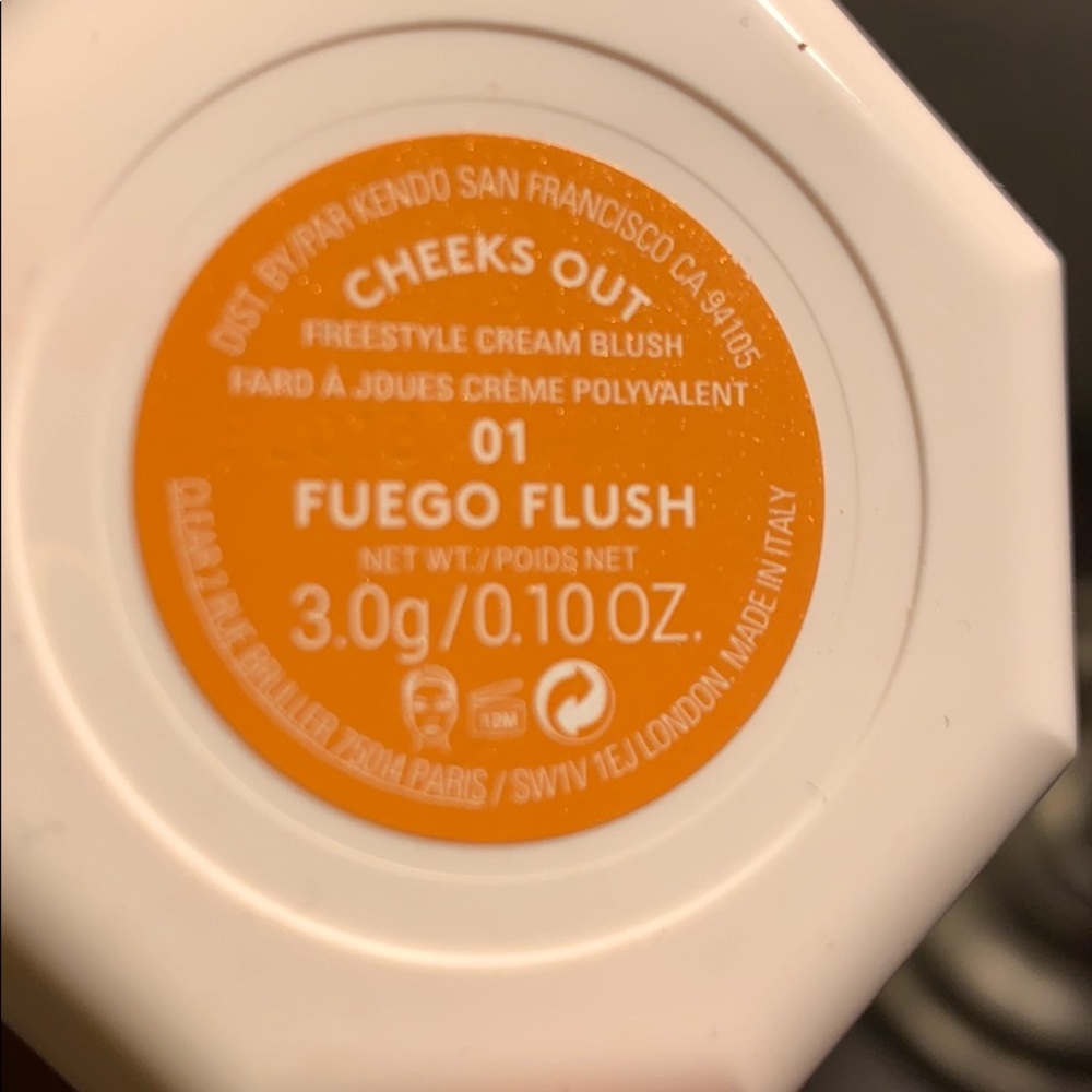 Fenty  “FUEGO FLUSH“ cream blush